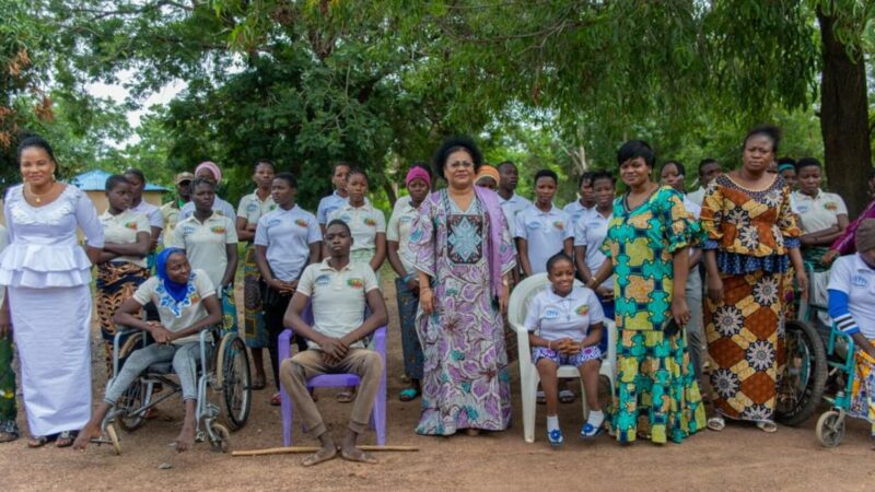 Formation professionnelle des personnes handicapées : la ministre Tognifodé s’assure de la qualité