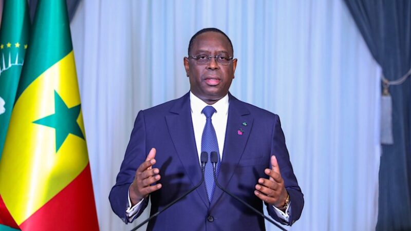 Sénégal : Macky Sall fixe la présidentielle au 24 mars