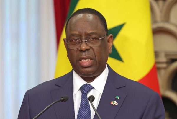 Sénégal : Macky Sall reporte la présidentielle