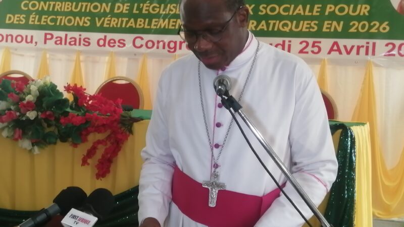 Colloque international sur le Code électoral : Mgr Houngbédji ouvre les travaux à Cotonou