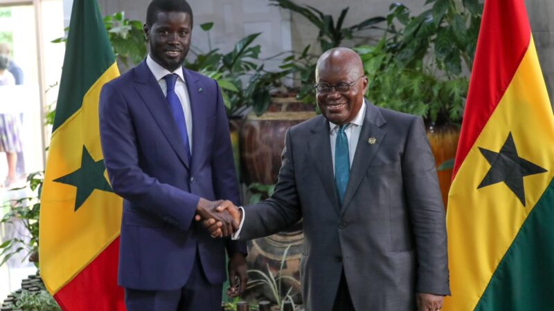 Bassirou Diomaye Faye à Accra : Une réorientation de la coopération vers l’exploitation du pétrole et du gaz