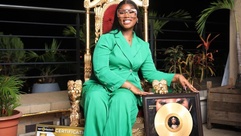 Côte d’Ivoire : Premier Disque d’Or à la Chanteuse Roseline Layo